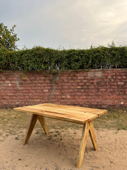 Clyde Dining Table